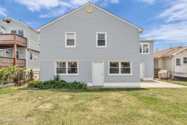 324 Dupont Avenue, Seaside Heights, NJ 08751
