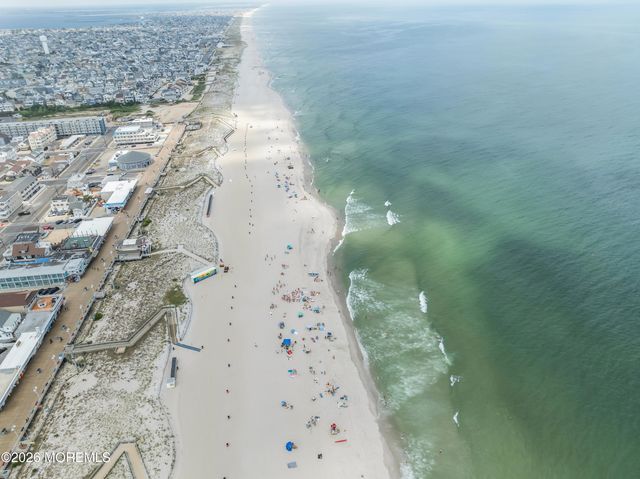 324 Dupont Avenue, Seaside Heights, NJ 08751