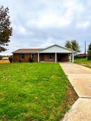 1016 McCormick Lane, Lawrenceburg, KY 40342