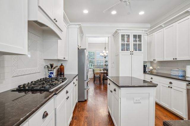 6407 Meadowcrest Lane, Flower Mound, TX 75022