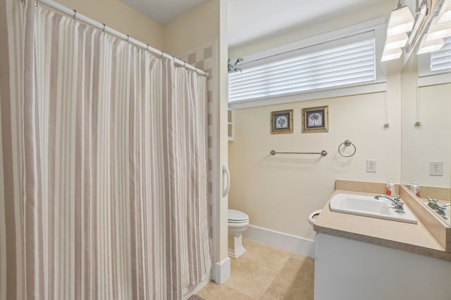 6407 Meadowcrest Lane, Flower Mound, TX 75022