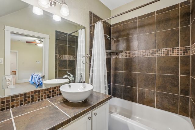 6407 Meadowcrest Lane, Flower Mound, TX 75022