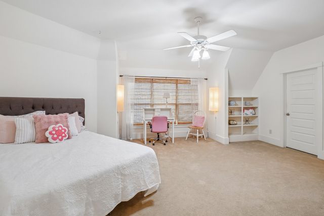 6407 Meadowcrest Lane, Flower Mound, TX 75022