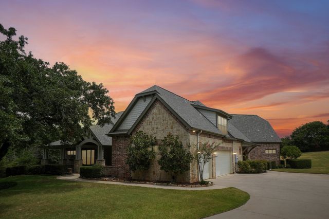 6407 Meadowcrest Lane, Flower Mound, TX 75022