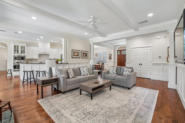 6407 Meadowcrest Lane, Flower Mound, TX 75022