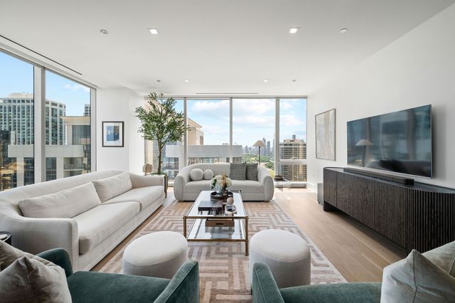 363 E Wacker Drive 3109, Chicago, IL 60601