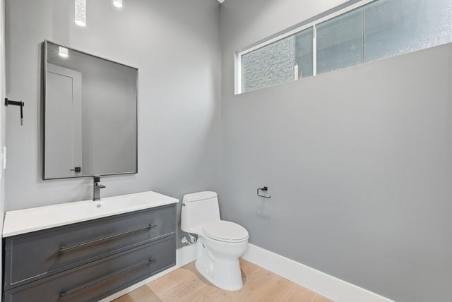 3718 West End Ave Unit 5, Nashville, TN 37205