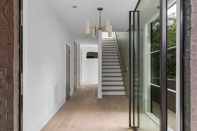 3718 West End Ave Unit 5, Nashville, TN 37205