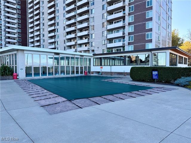 12900 Lake Avenue 216, Lakewood, OH 44107