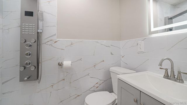 34 Diamond Street, Elmont, NY 11003