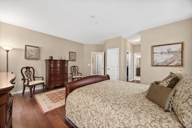 1657 Hickory Drive, Hoffman Estates, IL 60192