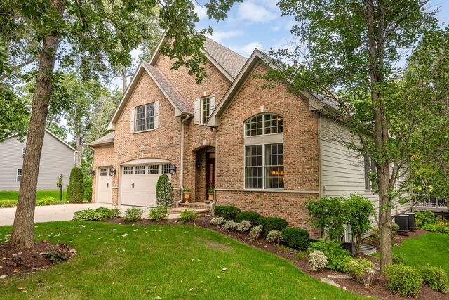 1657 Hickory Drive, Hoffman Estates, IL 60192