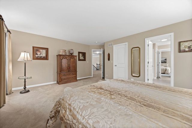 1657 Hickory Drive, Hoffman Estates, IL 60192