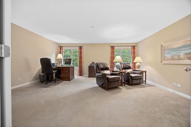 1657 Hickory Drive, Hoffman Estates, IL 60192