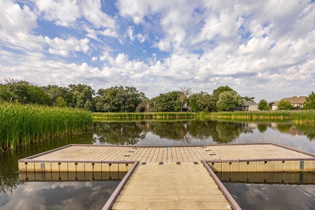 1657 Hickory Drive, Hoffman Estates, IL 60192