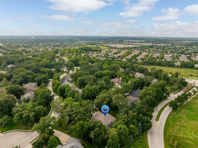 1657 Hickory Drive, Hoffman Estates, IL 60192