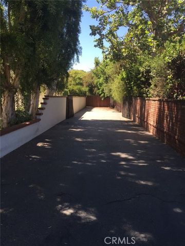 4645 Ledge Avenue, Toluca Lake (los Angeles), CA 91602