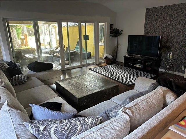 4645 Ledge Avenue, Toluca Lake (los Angeles), CA 91602