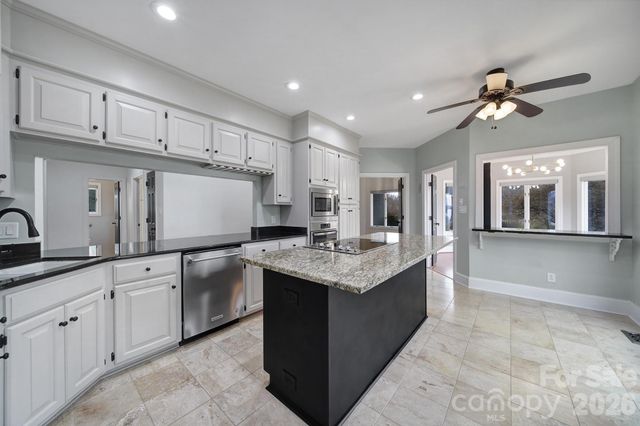 120 Royal Pointe Way, Mooresville, NC 28117