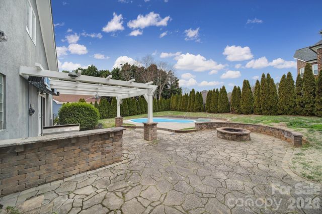 120 Royal Pointe Way, Mooresville, NC 28117