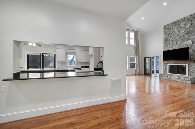 120 Royal Pointe Way, Mooresville, NC 28117