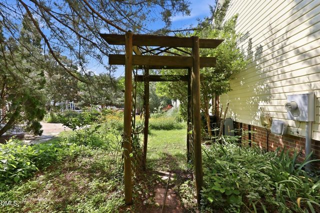 203 Red Field Street, Cary, NC 27513