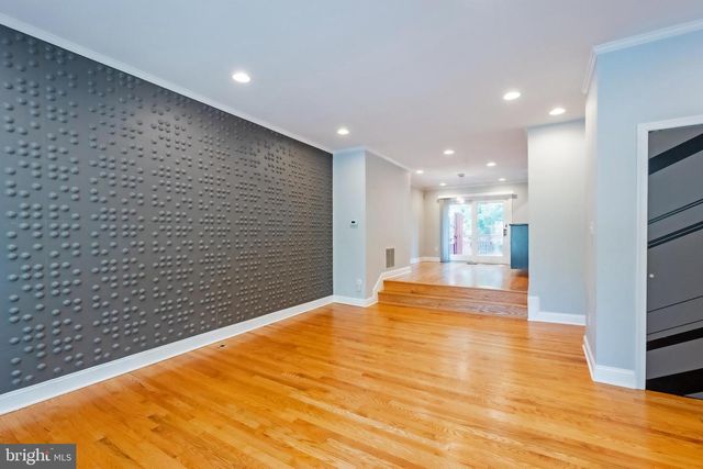 215 LYNN MANOR DR, Rockville, MD 20850