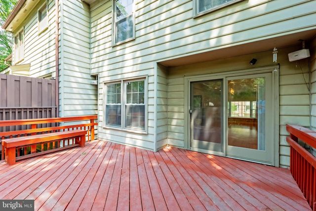 215 LYNN MANOR DR, Rockville, MD 20850