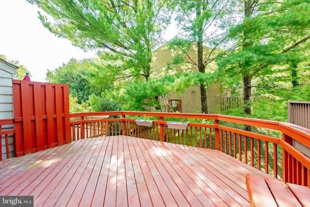 215 LYNN MANOR DR, Rockville, MD 20850