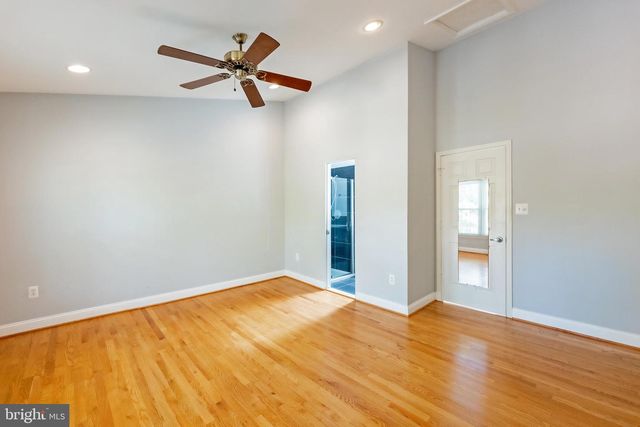 215 LYNN MANOR DR, Rockville, MD 20850