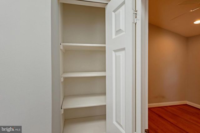 215 LYNN MANOR DR, Rockville, MD 20850