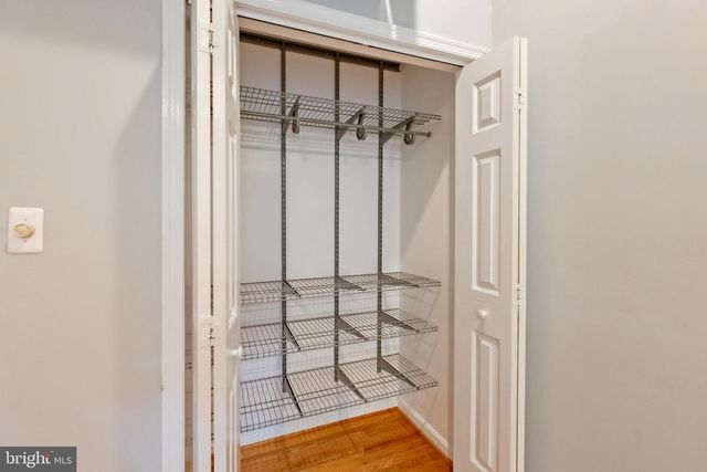 215 LYNN MANOR DR, Rockville, MD 20850