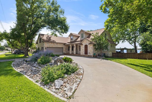 402 South Shorewood DR, Granite Shoals, TX 78654