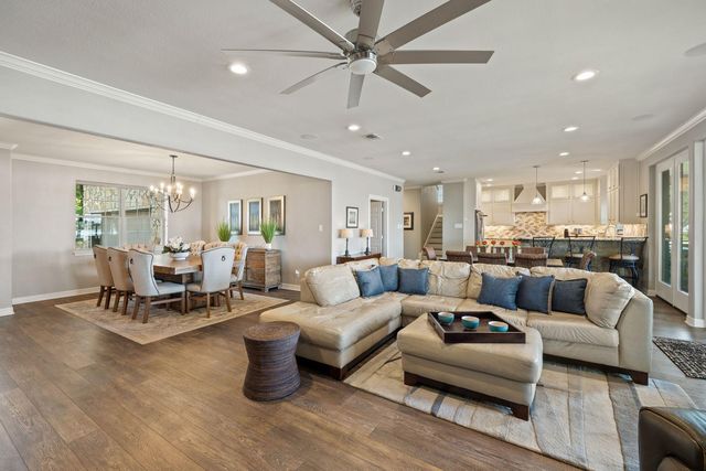402 South Shorewood DR, Granite Shoals, TX 78654