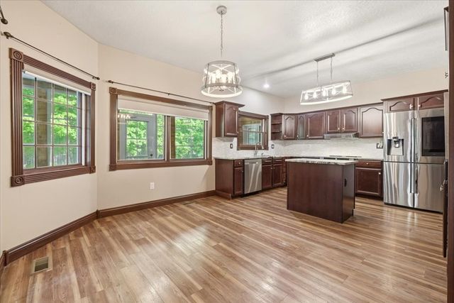 3737 Apple Valley Drive, Howard, OH 43028
