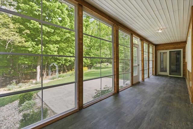 3737 Apple Valley Drive, Howard, OH 43028