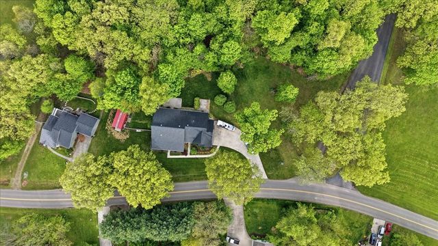3737 Apple Valley Drive, Howard, OH 43028