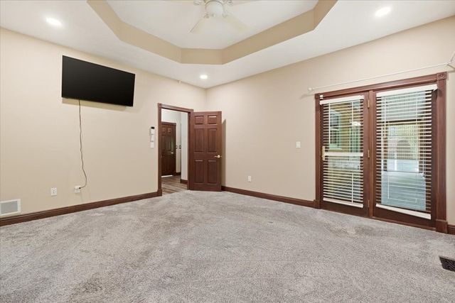 3737 Apple Valley Drive, Howard, OH 43028