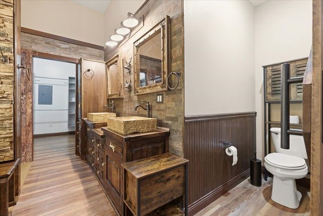 3737 Apple Valley Drive, Howard, OH 43028