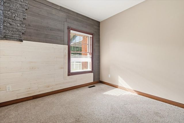 3737 Apple Valley Drive, Howard, OH 43028