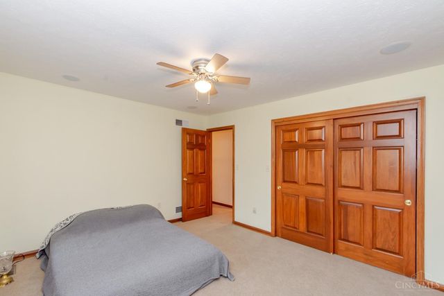 2400 Gatesland Court, Miami Twp, OH 45459