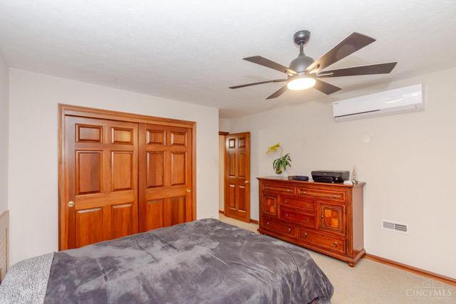 2400 Gatesland Court, Miami Twp, OH 45459
