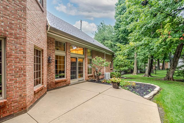 2400 Gatesland Court, Miami Twp, OH 45459