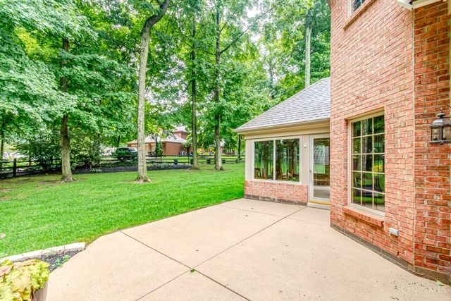 2400 Gatesland Court, Miami Twp, OH 45459