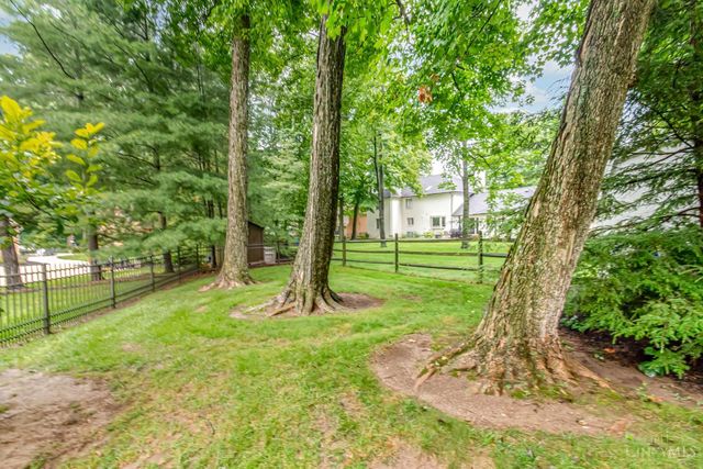 2400 Gatesland Court, Miami Twp, OH 45459