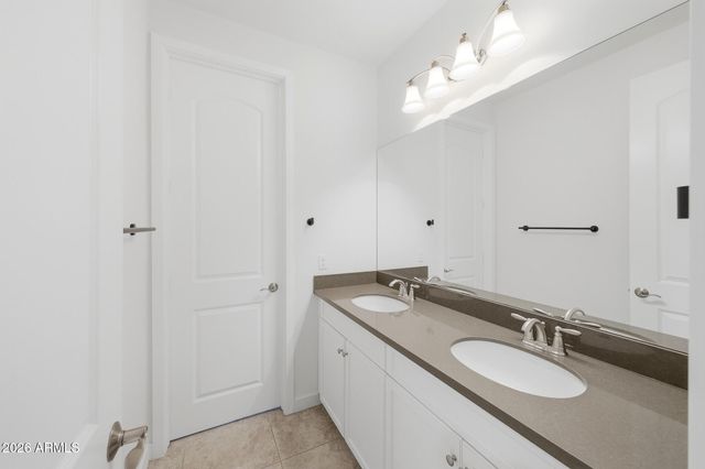 3030 N 38TH Street 108, Phoenix, AZ 85018
