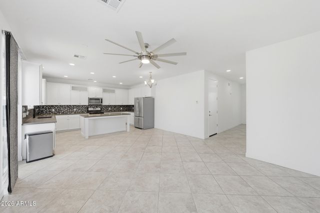 3030 N 38TH Street 108, Phoenix, AZ 85018