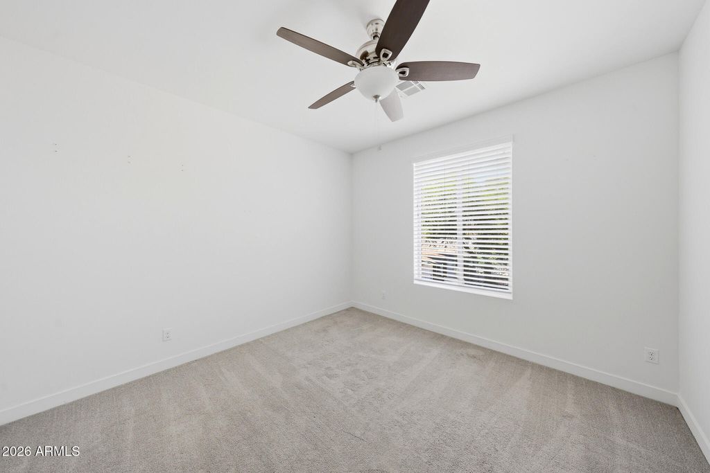 Image 24 of property listing at 3030 N 38TH Street 108, Phoenix, AZ 85018