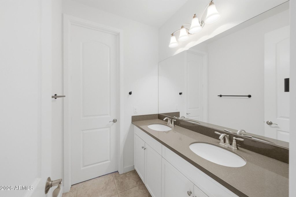 Image 26 of property listing at 3030 N 38TH Street 108, Phoenix, AZ 85018