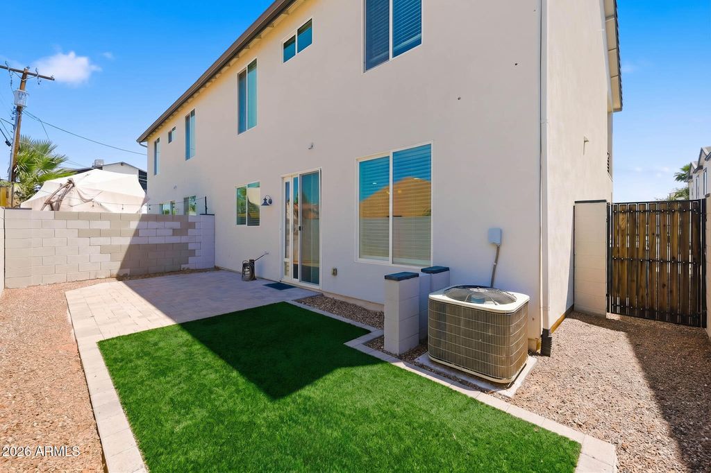 Image 32 of property listing at 3030 N 38TH Street 108, Phoenix, AZ 85018